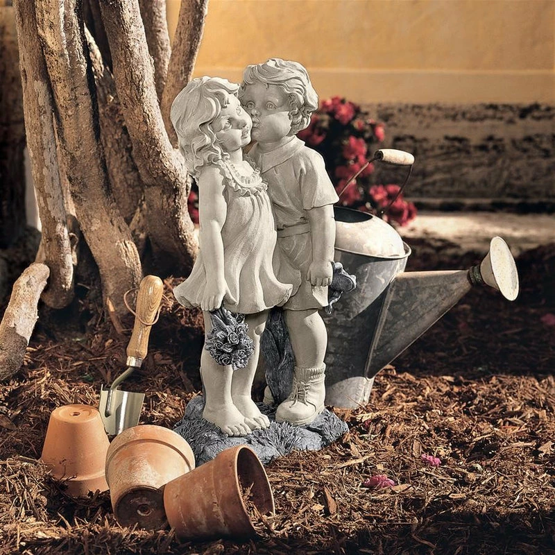Brand new π Design Toscano Young Sweethearts Kissing Children Garden Statue π 2 Brand new π Design Toscano Young Sweethearts Kissing Children Garden Statue π - Image 2